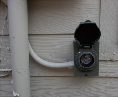 Welcome home to this beautifully maintained 3-bedroom, 2-bath - photo 30