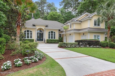 This exceptional Berkeley Hall custom home offers refined design - photo 2