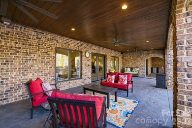 Recently appraised at $3,000,00 and now offered at $2,999,999! - photo 37