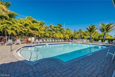 Welcome home to this beautifully maintained 2-bedroom plus den - photo 41