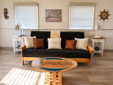 Affordable Coastal Living Just Minutes from Anna Maria Island - photo 4