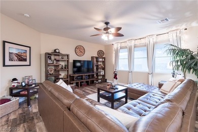 Discover the epitome of desert oasis living in this stunning 3 - photo 8