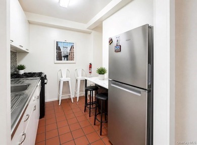 Motivated Seller!!! Willing to help with seller's credits. Rare - photo 8