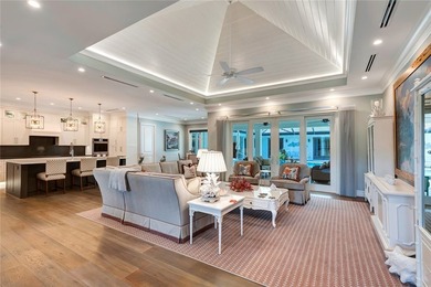 Elegant central beach compound in Vero Beach on a rare half-acre - photo 5