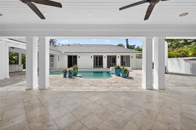 Elegant central beach compound in Vero Beach on a rare half-acre - photo 9