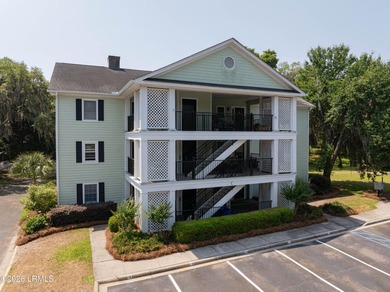 Seller will pay 12 months of HOA dues at closing with an - photo 10