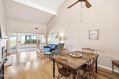 Desirable one-level condo on Lady's Island offering captivating - photo 6