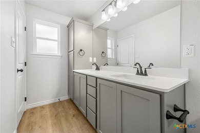 Welcome to this stunning brand-new duplex offering 3 spacious - photo 11