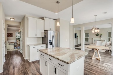 Built in 2020 and thoughtfully designed for everyday living - photo 13