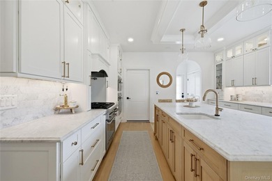 Welcome to 3 True Harbour Way, a custom built Colonial set on 1 - photo 15