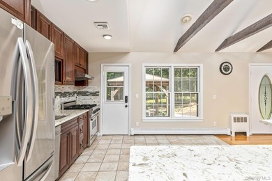 Beautifully updated Hi-Ranch on 1.5 private, park-like acres - photo 16