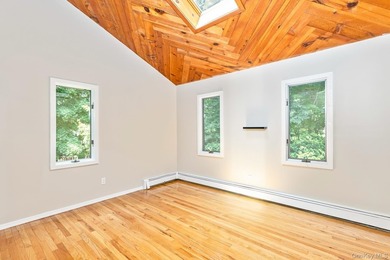 Beautifully updated Hi-Ranch on 1.5 private, park-like acres - photo 19