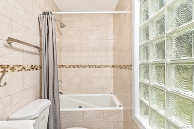 Beautifully updated Hi-Ranch on 1.5 private, park-like acres - photo 22