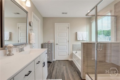 Built in 2020 and thoughtfully designed for everyday living - photo 29
