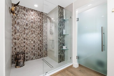 Every detail of this exceptional residence has been thoughtfully - photo 31