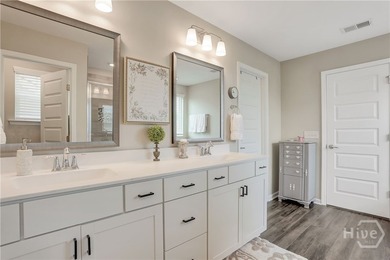 Built in 2020 and thoughtfully designed for everyday living - photo 32