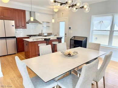 Rare opportunity to own a recently updated 3-bed, 3.5-bath - photo 4