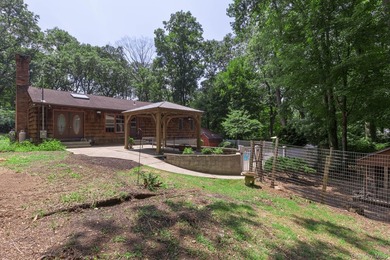 Beautifully updated Hi-Ranch on 1.5 private, park-like acres - photo 35