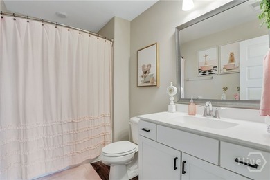 Built in 2020 and thoughtfully designed for everyday living - photo 39