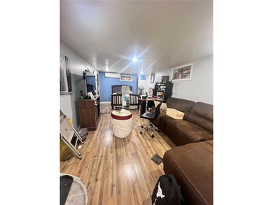 Beautiful Detached 2 dwelling house located in Old Mill Basin - photo 4