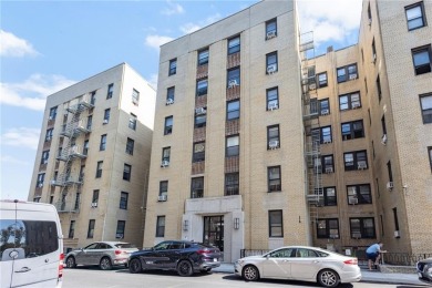 Prime Brighton Beach! Ocean block! This oversized J-4 co-op