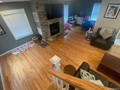 Modern Luxury Meets Coastal Charm in Poquott Village Welcome - photo 21