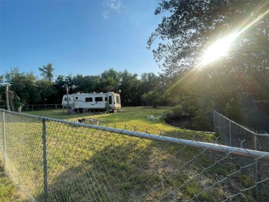 **PRICE IMPROVEMENT** HUGE LOT, AMAZING LOCATION!! Nearly 3/4 of - photo 3