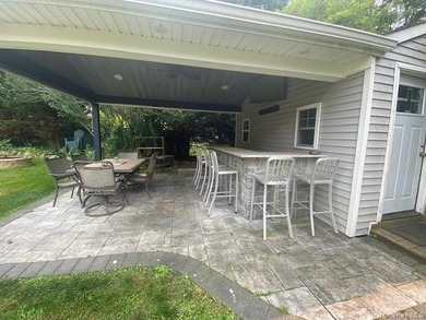 Modern Luxury Meets Coastal Charm in Poquott Village Welcome - photo 37
