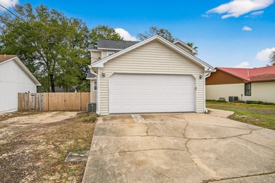 Located in the heart of Niceville, this well-maintained home - photo 5