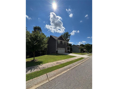 (private lake, pond, coastal) Home For Sale in Hoschton Georgia
