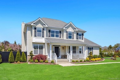 Welcome to 25 Maidstone Lane in Wading River-an exceptional - photo 1