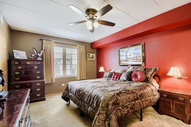 Welcome home to this beautifully updated 2-bedroom, 2-bath condo - photo 12