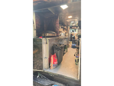 A fully equipped and operational food truck for sale is ideal - photo 8