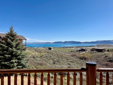 Custom log home nestled at the end of a quiet Cul-de-sac on two - photo 42