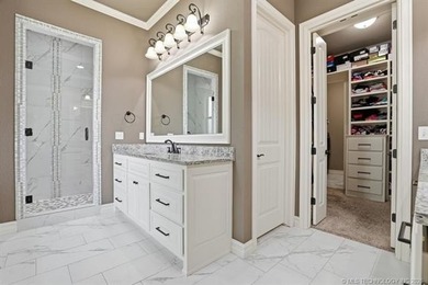 Custom home built by Burton Homes in 2016, this stunning brick - photo 44