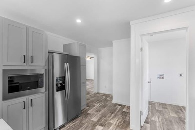 Make your new home in Eagle Estates, a well-maintained - photo 3