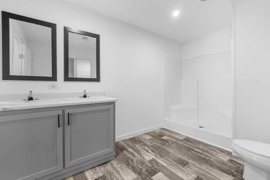 Make your new home in Eagle Estates, a well-maintained - photo 5