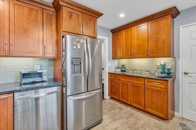 Welcome to a captivating residence at 5205 Wilshire Lane - photo 7
