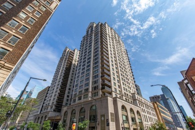 Lake Home For Sale in Montréal (Ville-Marie),