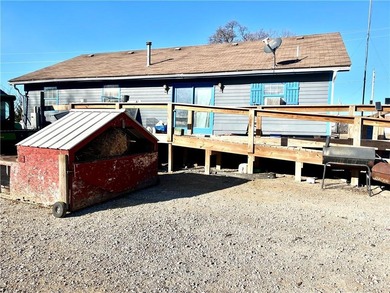 This property is a hunter and mechanic's dream. Eight acres of