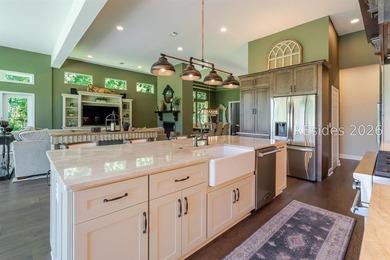 Tucked on a private cul-de-sac wooded lot, this reimagined Del - photo 12