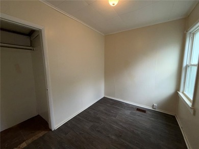Whether you're looking for your next investment property or a - photo 13