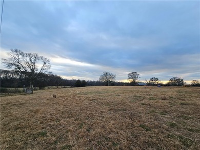 Additional listing photo 2