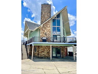 White Lake Home For Sale in Elizabethtown North Carolina