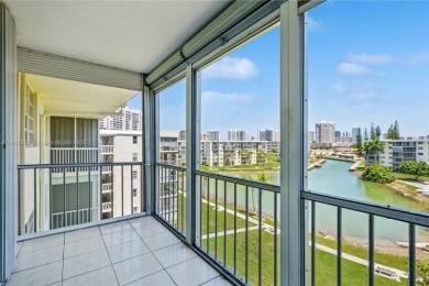 Little Maule Lake Condo For Sale in Aventura Florida