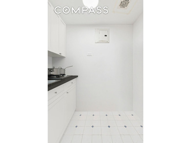 Short-Term Rental Friendly Zero Vacancies Prime Investment - photo 3