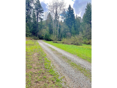 Private 10 -Acres Retreat Tucked between Trout Creek and - photo 25
