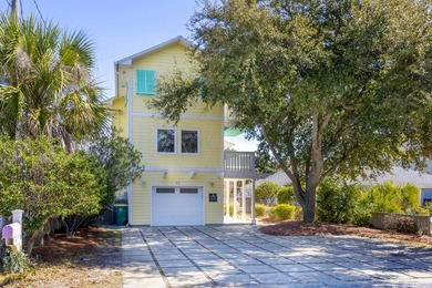 Nestled just one block from the sugar-white sands of Destin's - photo 2