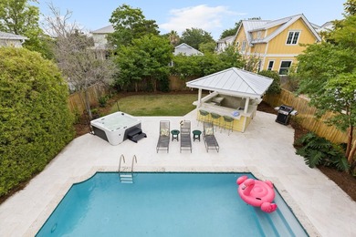 Nestled just one block from the sugar-white sands of Destin's - photo 9