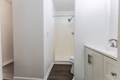 Don't miss this beautifully remodeled 2BR/2BA home in the heart - photo 32